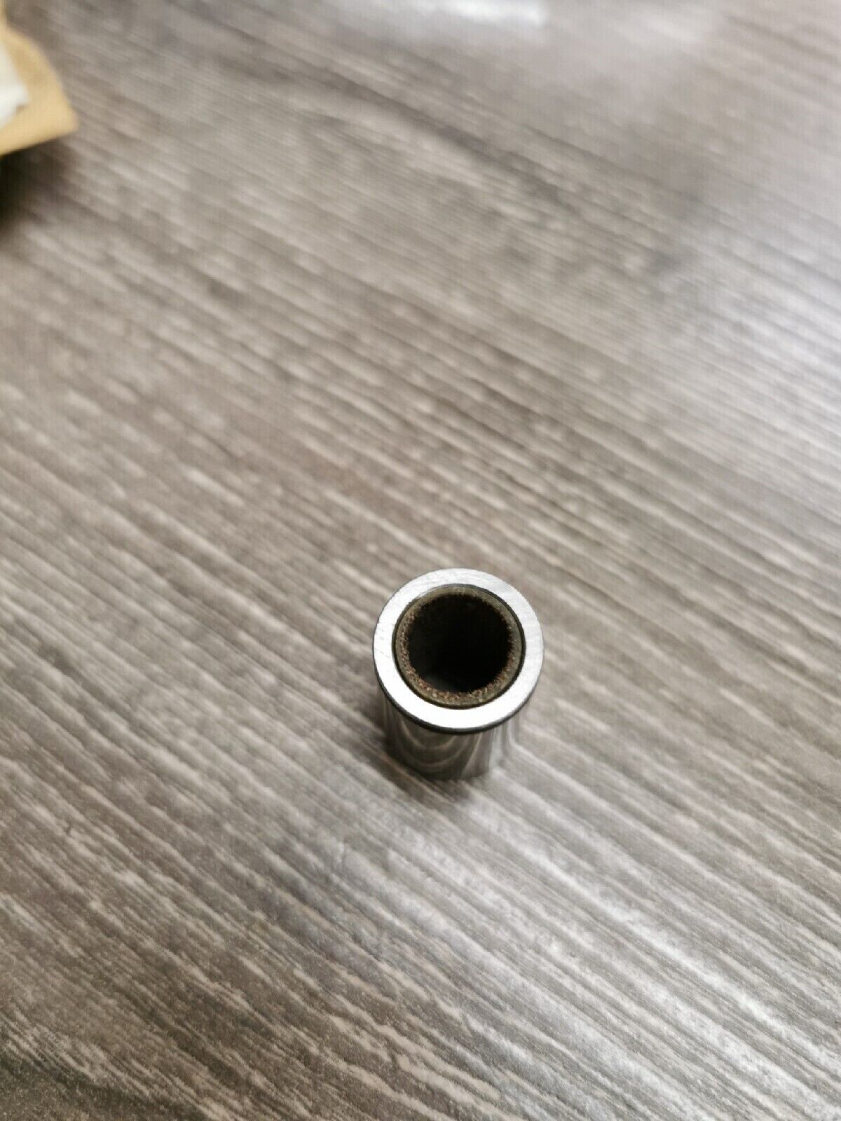 NOS YAMAHA COLLAR  8R9-17645-00 Y57