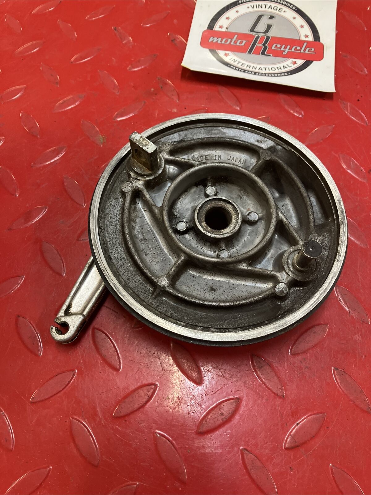 Suzuki RM125 1983 Front brake panel drum plate