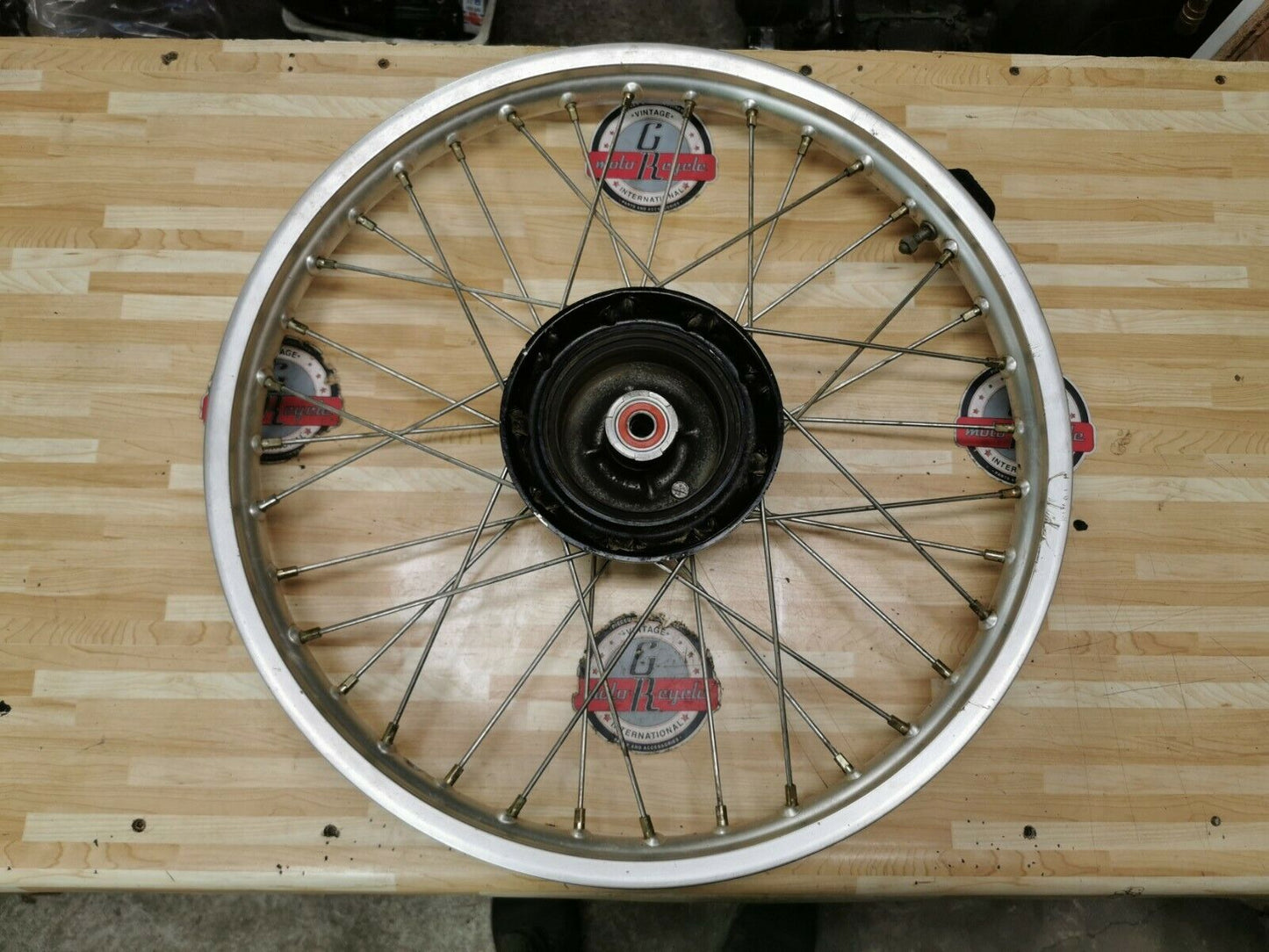 Honda XR200R 1996 front wheel hub rim 1994 - 2002 44650-KT0-306 44601-KK0-770