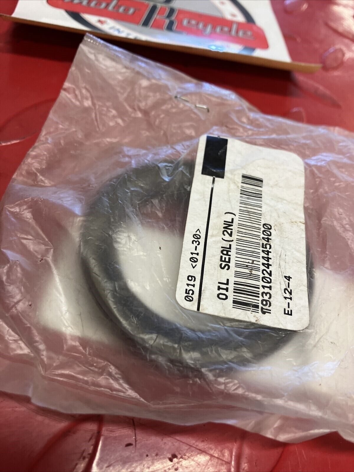NOS YAMAHA OIL SEAL 93102-44454-00 Y61