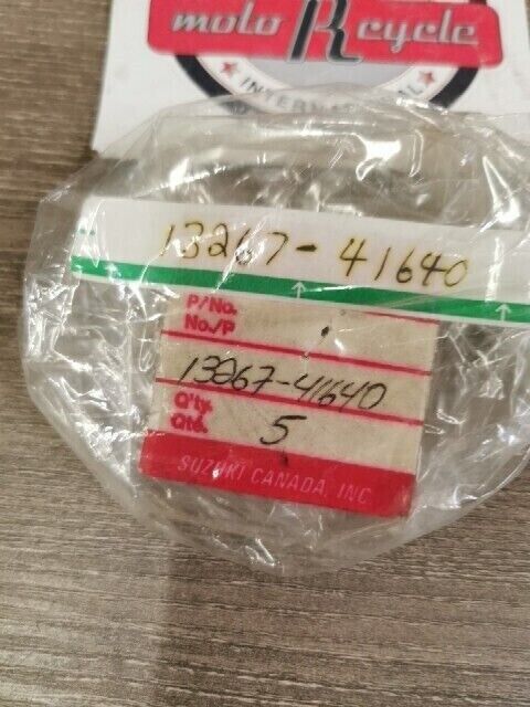 NOS SUZUKI DS100 DS125 PE175 TS125 TS100 SCREW THROTTLE STOP 13267-41640 S58
