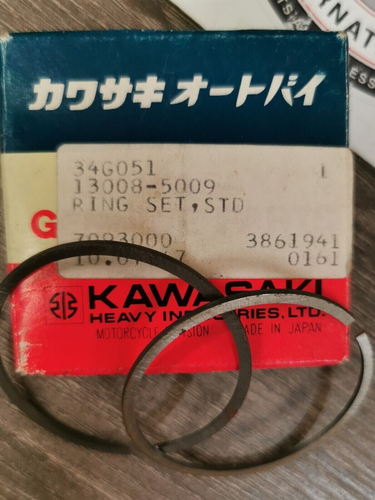 NOS KAWASAKI KE100 1976 - 1999  RING SET 13008-5009 K28