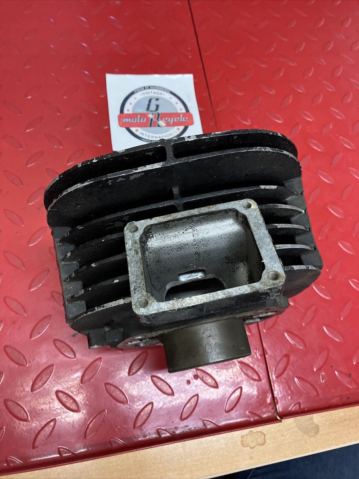 Yamaha DT250 1977 cylinder jug barrel 1978 70mm std