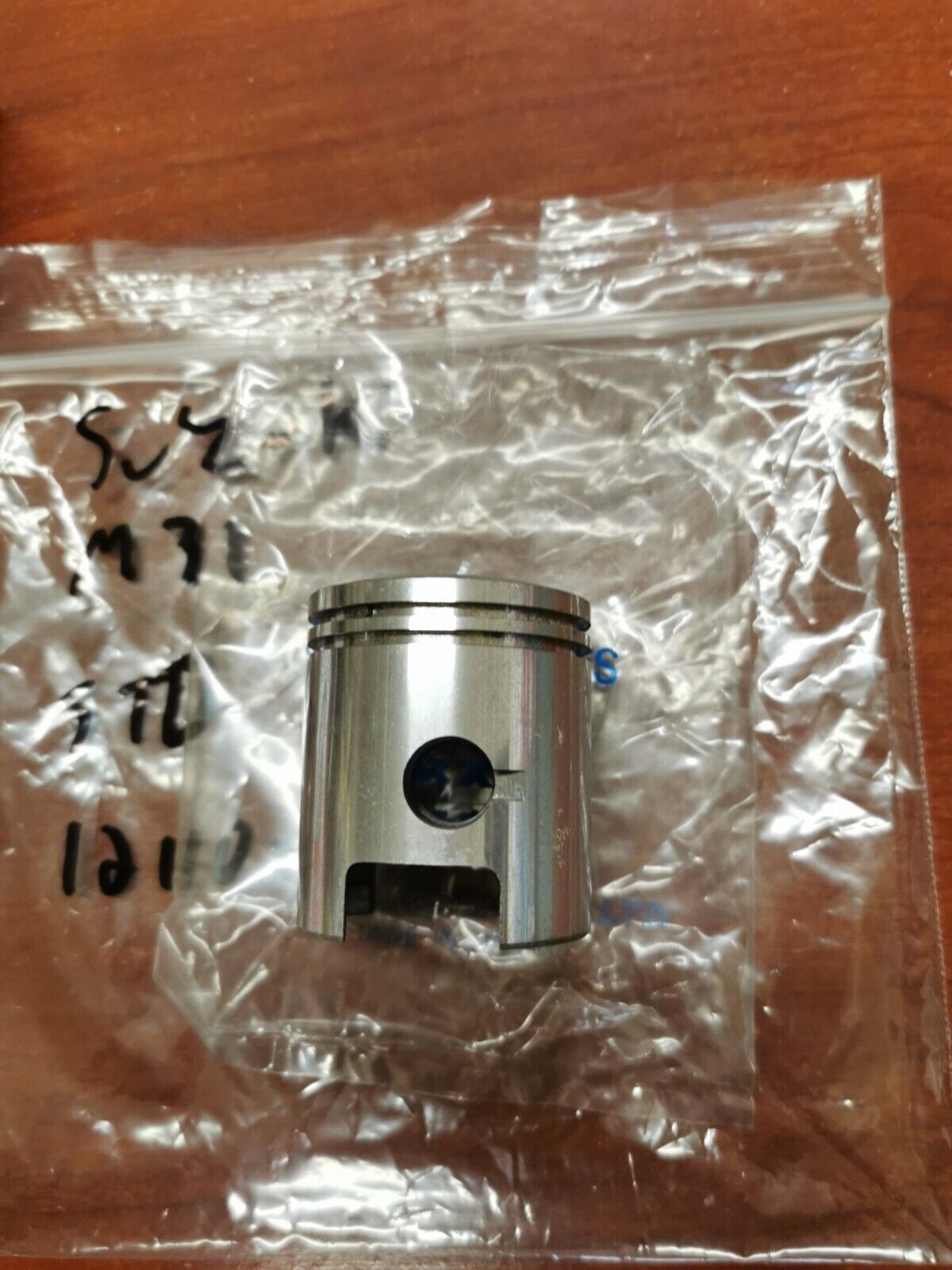 NOS Suzuki M31 PISTON STD 12110-02610 S32