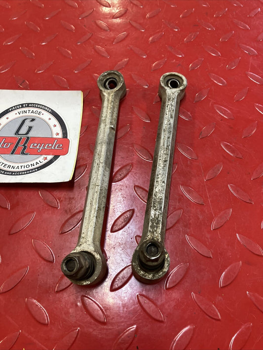 Suzuki RM125 1985 swingarm linkage cushion lever arm rod 1984