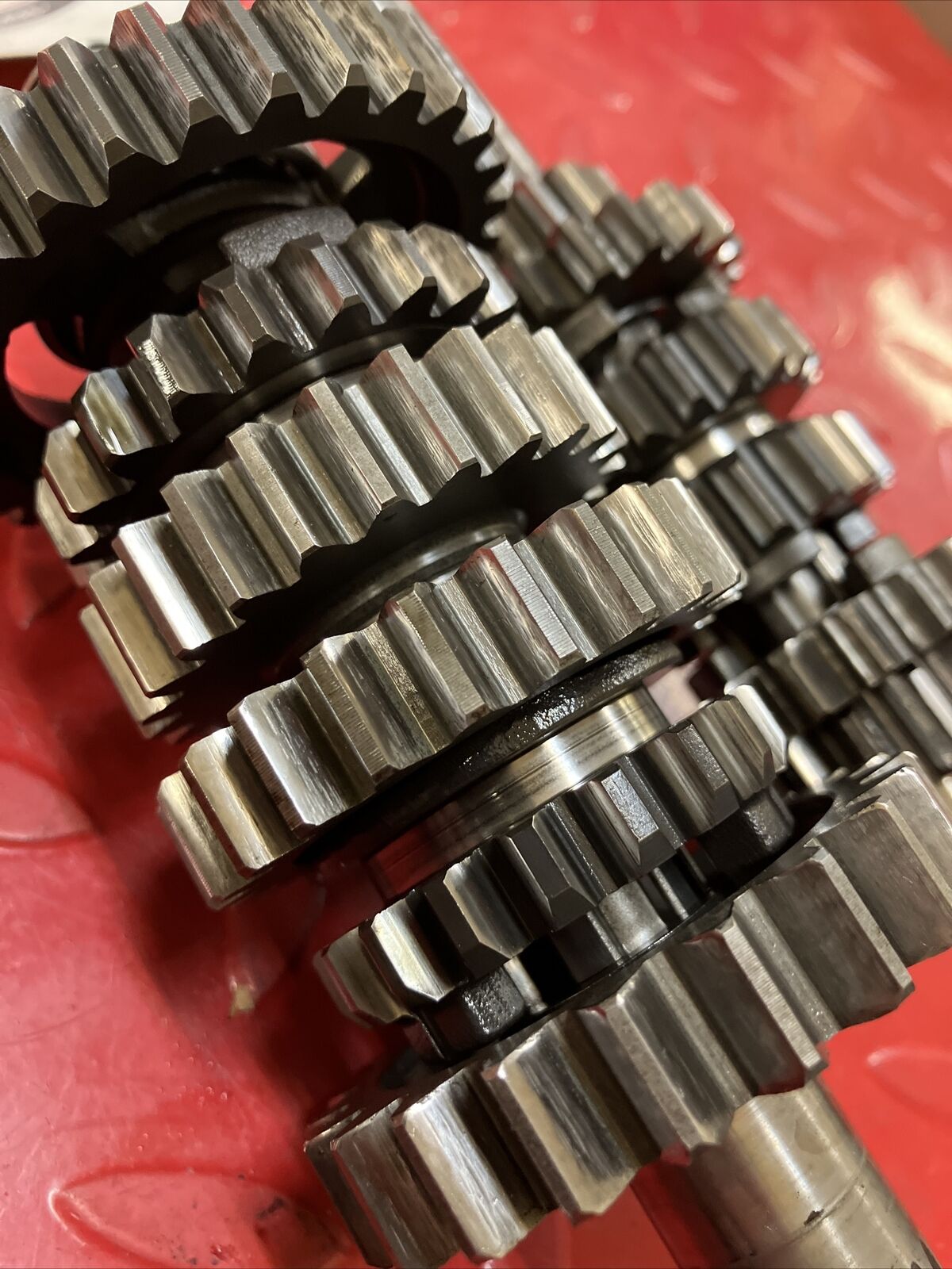 Suzuki RM125 1985 transmission mainshaft counterhsaft main counter shaft gear