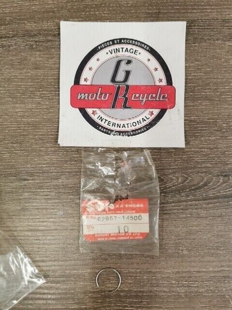 NOS SUZUKI LT230E LT230E LT250R RM500 RING BEARING STOPPER 62657-14500 S58