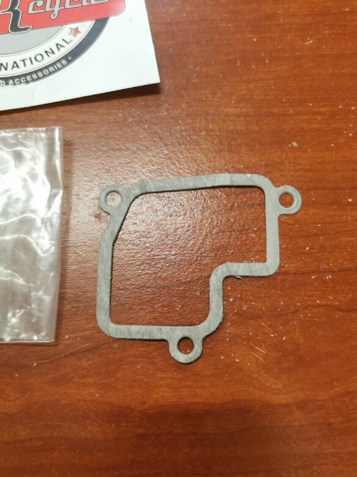 NOS KTM 105SX 85SX GASKET FOR CONTROL COVER 2003 47037008000 KT4