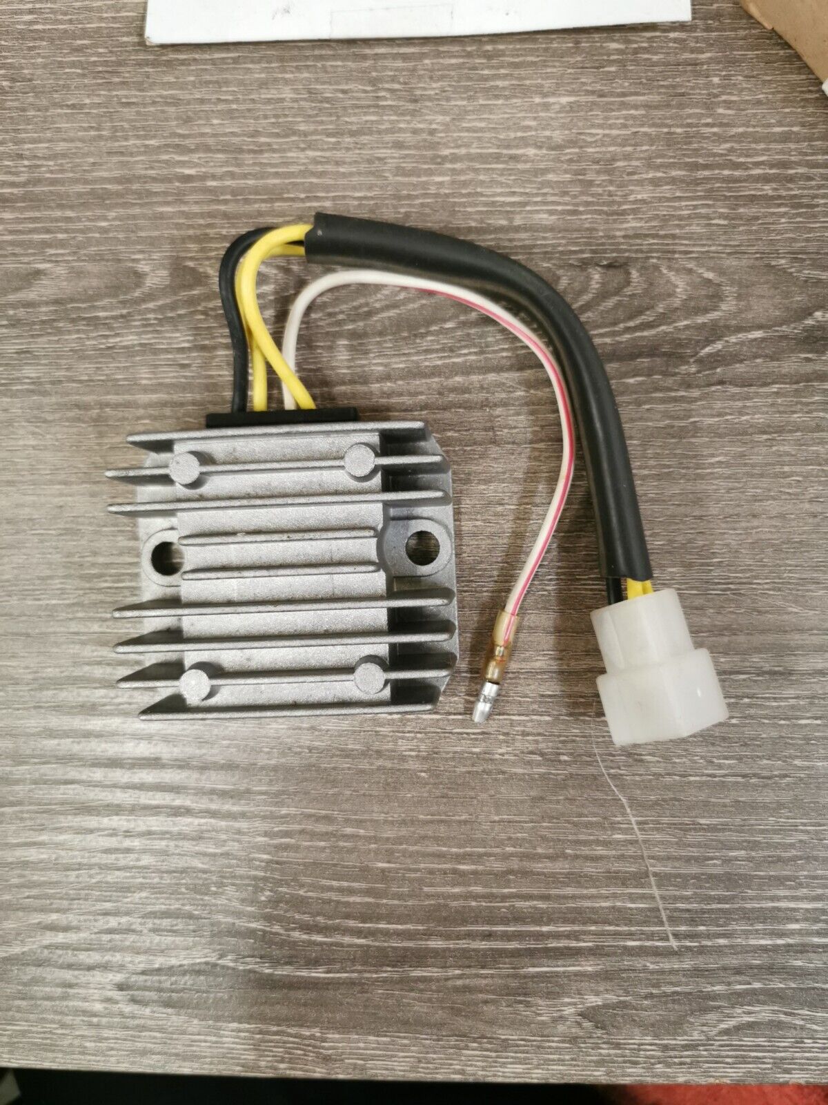 NOS RICKS MOTOSPORT KZ440 KZ200 KLT200 REGULATOR VOLTAGE 10-304 J29