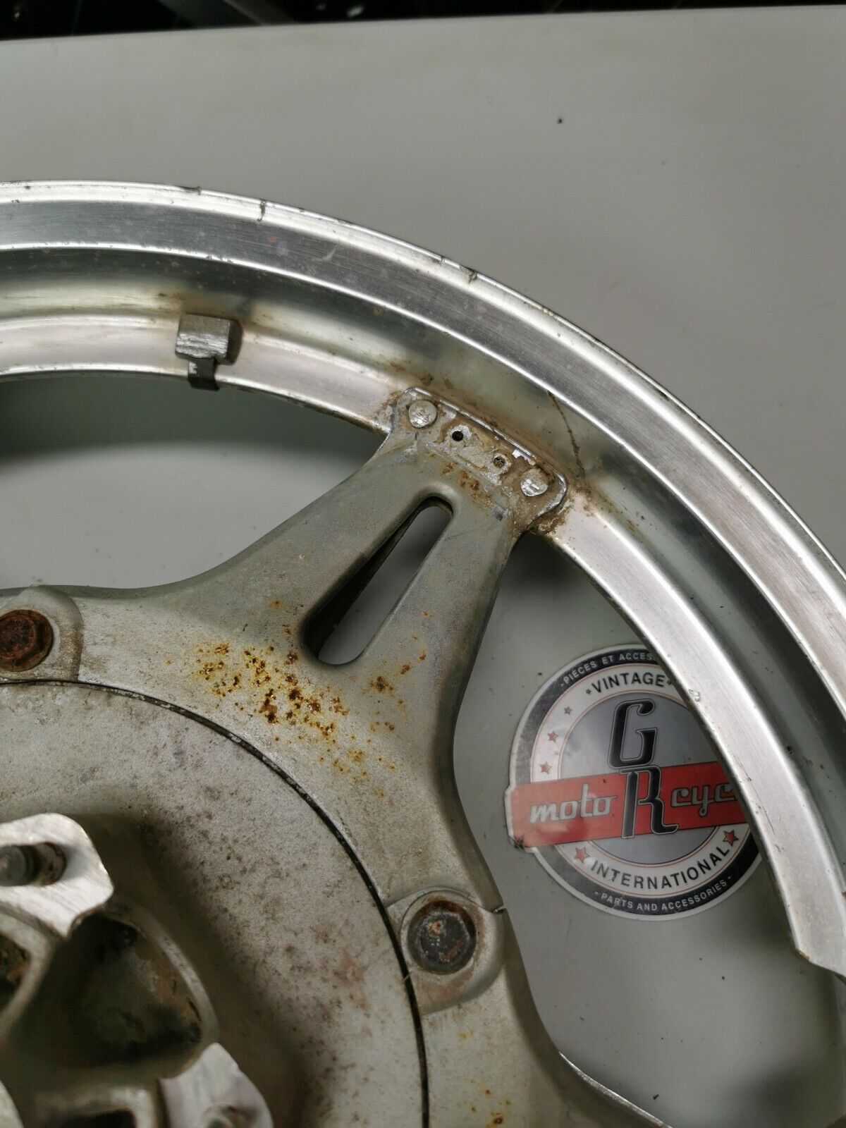 Honda CB750F 1978 back rear wheel rim 1977 2.15 x 18