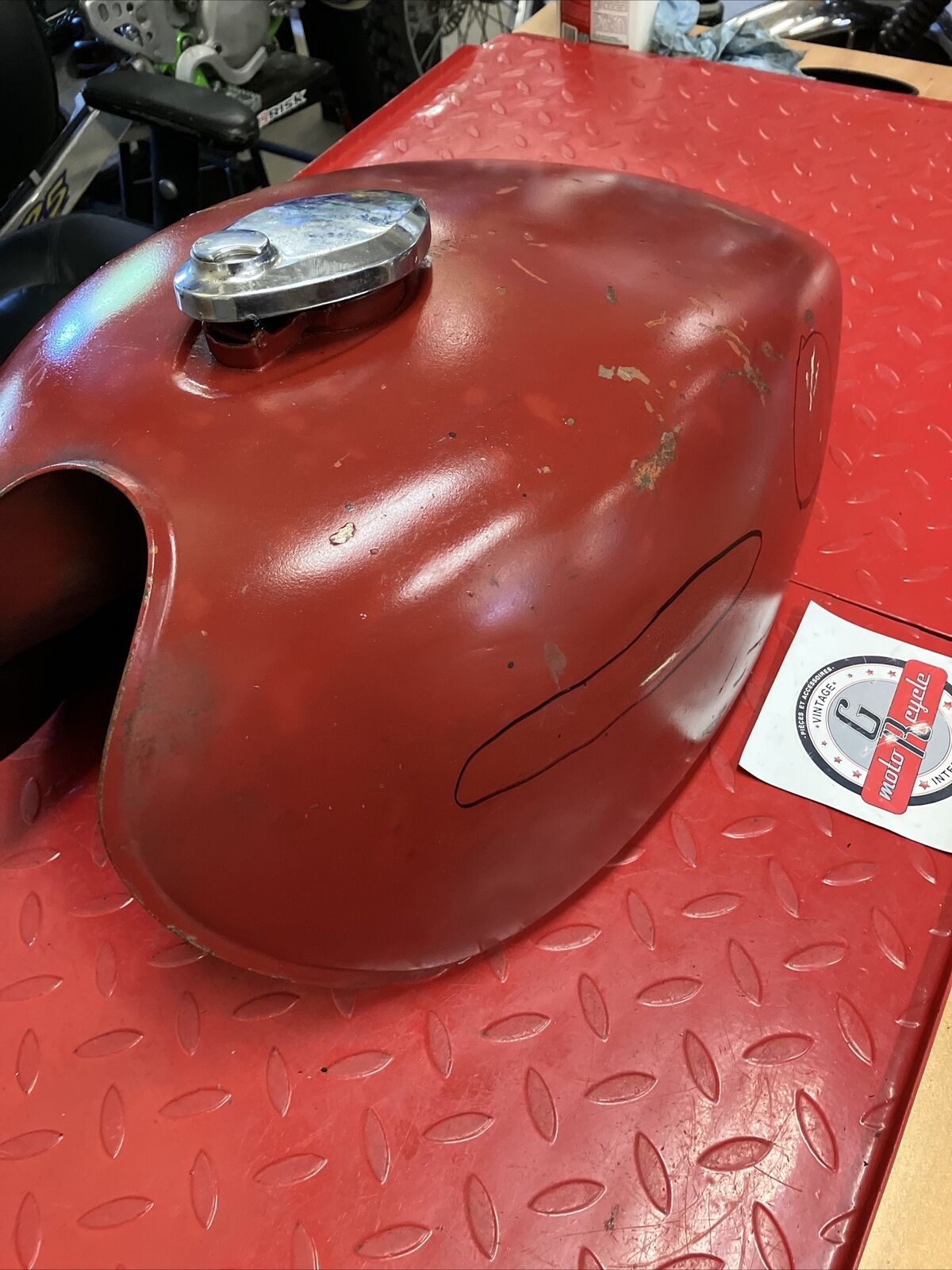 Kawasaki KZ900 KZ1000 Fuel tank gas petrol reservoir