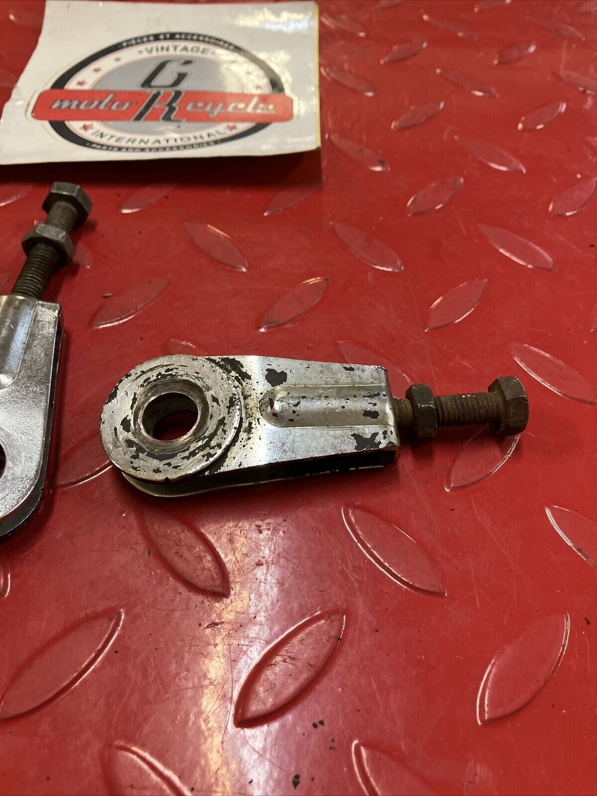 Kawasaki G5 1972 chain adjusters left right 33040-045