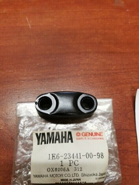 NEW NOS Yamaha HANDLE HOLDER 1E6-23441-00-98 S 1E6-23441-10-98 1E6-23441- Y121