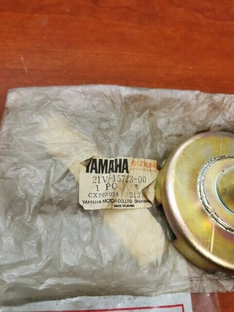 NOS Yamaha YFB250 YFM200 YFM250 YTM200 STARTER PULLEY 21V-15723-00-00 Y179