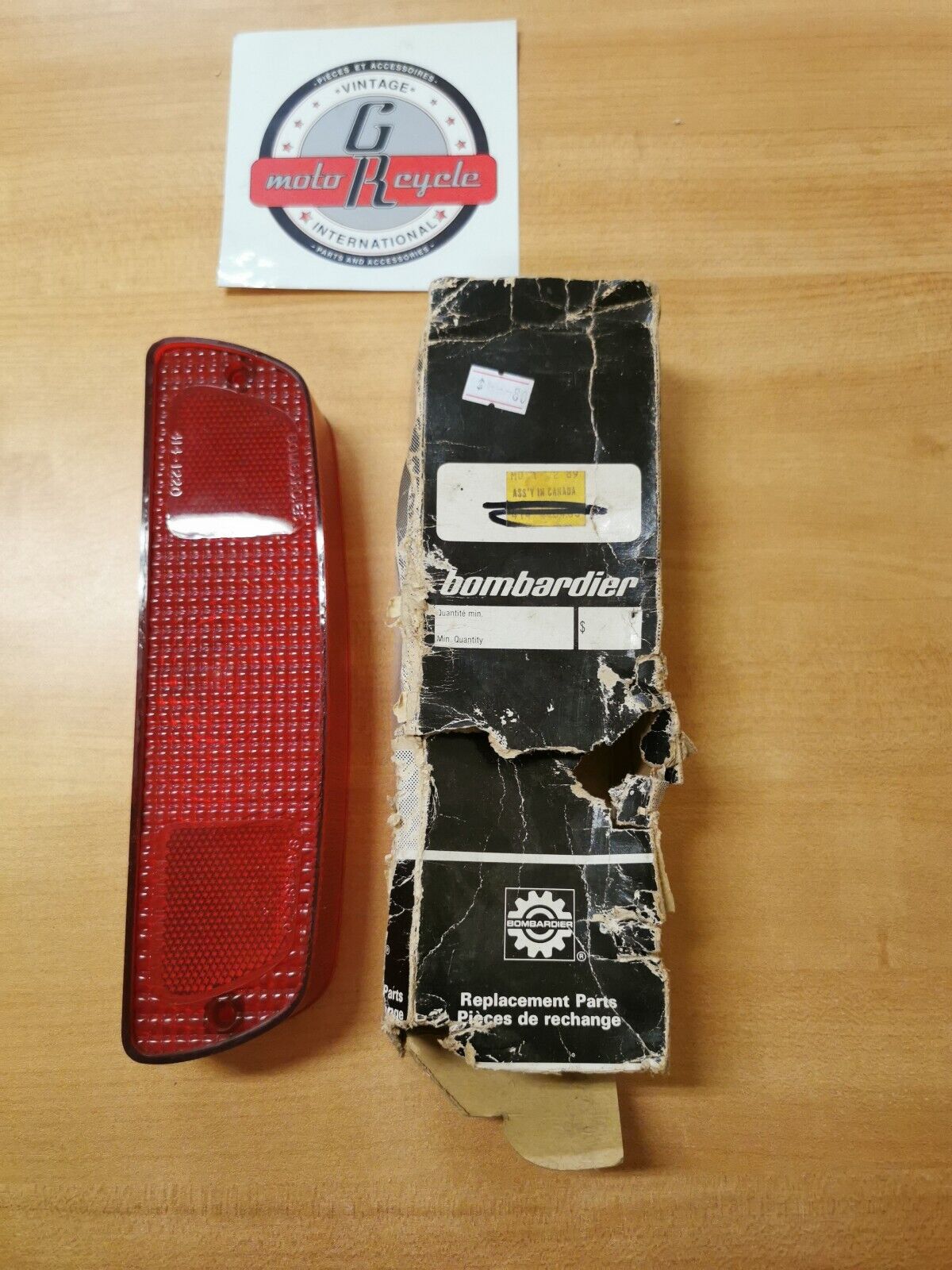 NOS Can-Am SKIDOO TAIL LIGHT LENS 414-1220-00 01-104-04 CA1