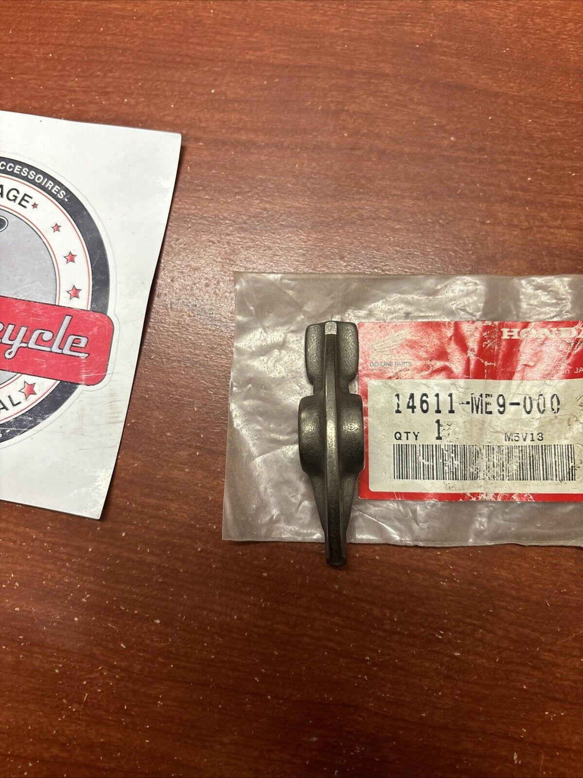 NOS Honda NV750C VT1100C VT700C VT750C VT800C ROCKER ARM 14611-ME9-000 H171