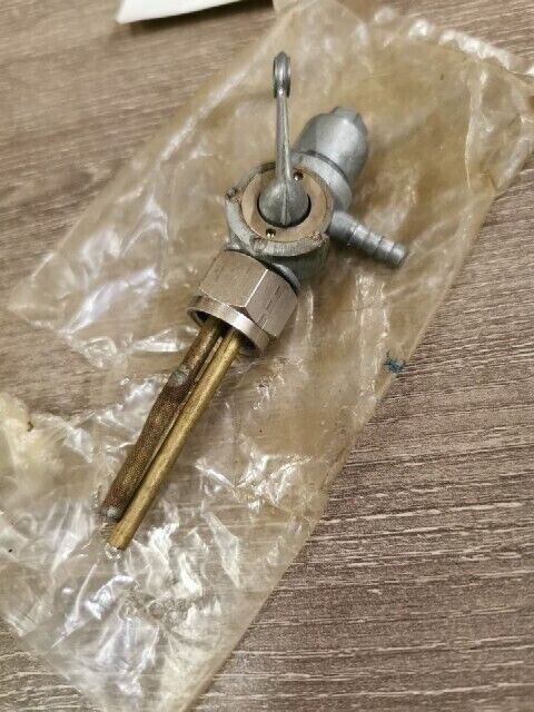 NOS BRIDGESTONE  FUEL COCK PETCOCK VALVE B1