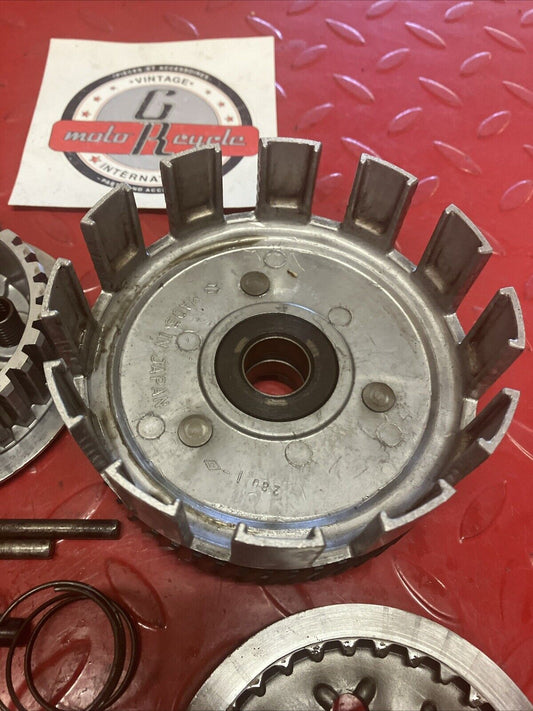 Suzuki TC125 1975 Clutch assembly basket hub pressure plate