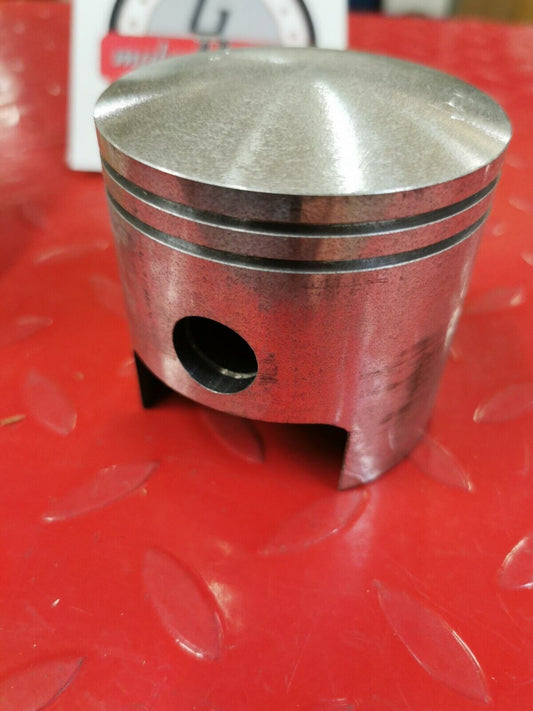 NOS YAMAHA RT1 1970 1971 PISTON STD 275-11631-00-96 Y50