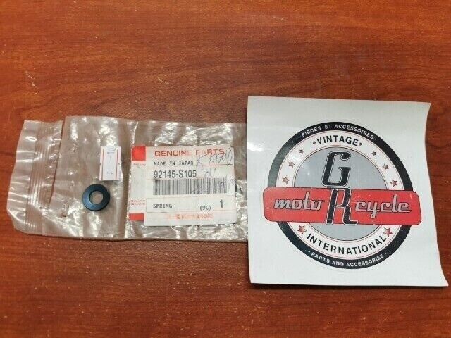 NOS Kawasaki 2003 - 2006 KSF400-A KFX400 SPRING 92145-S105 K37