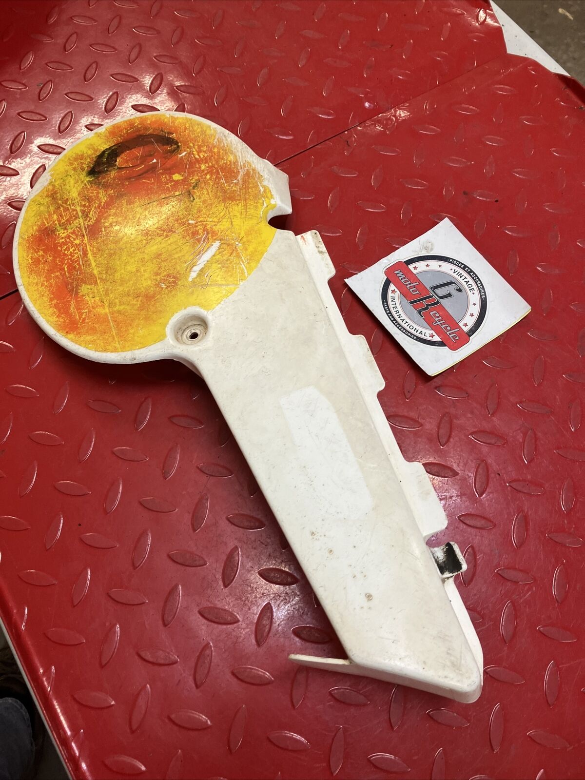 Yamaha IT125 1981 right side cover panel fairing