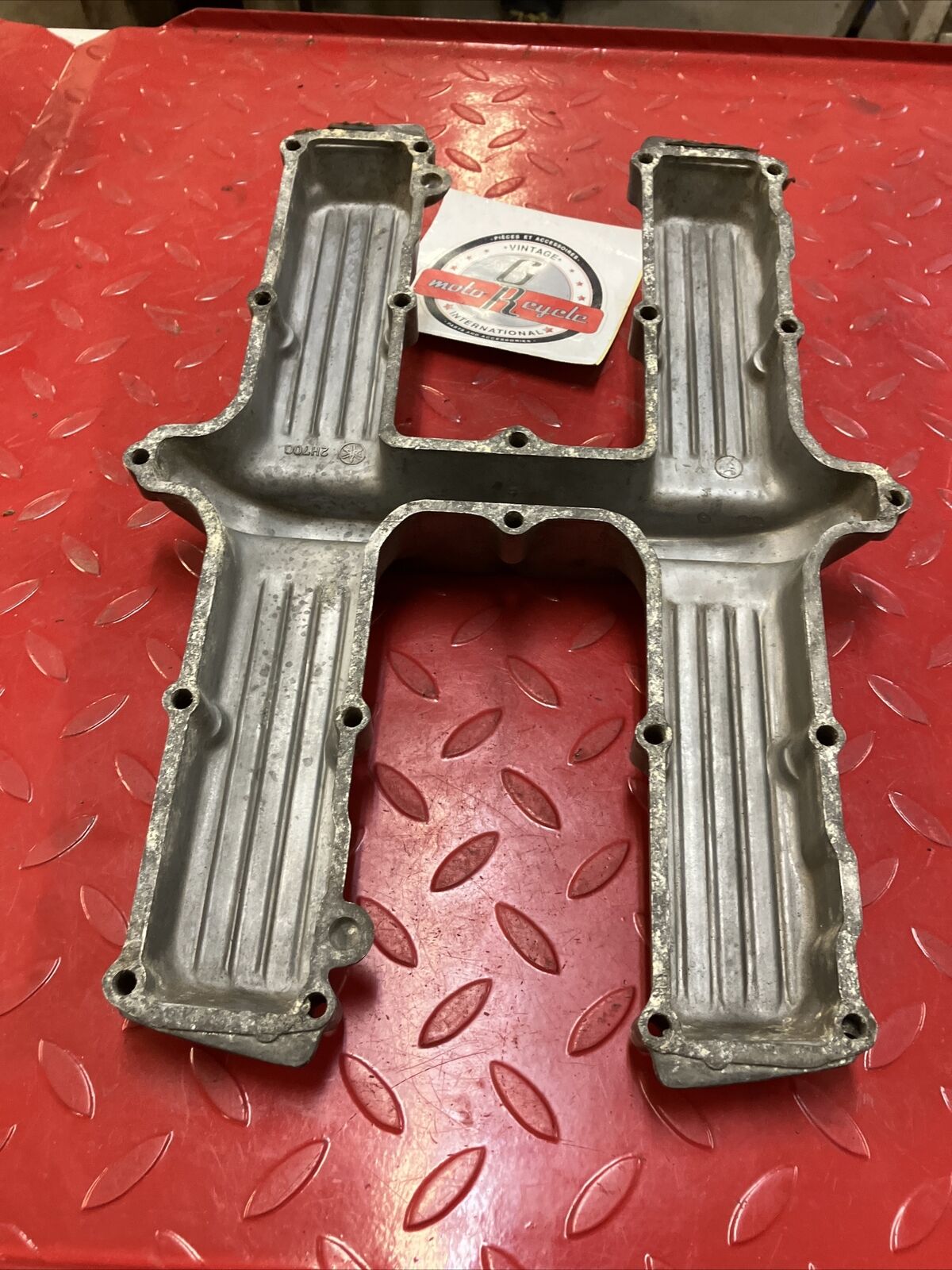 Yamaha XS1100 1978 1979 1980 cylinder head valve cover U2