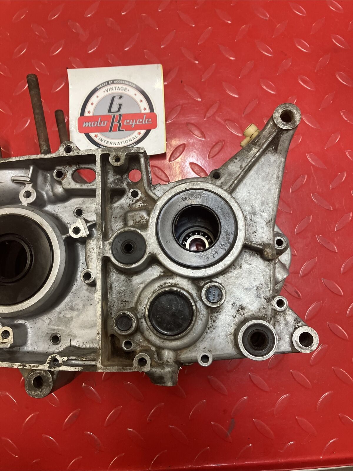 Yamaha DT2 DT250 1972 crankcase set left right 291-15121-00-00