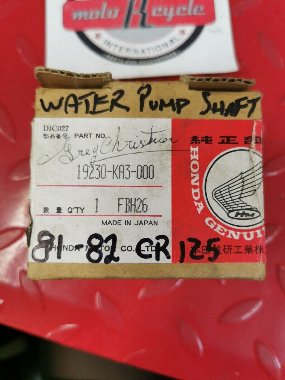 NOS HONDA CR125 1981 1982 WATER PUMP SHAFT 19230-KA3-000 H38