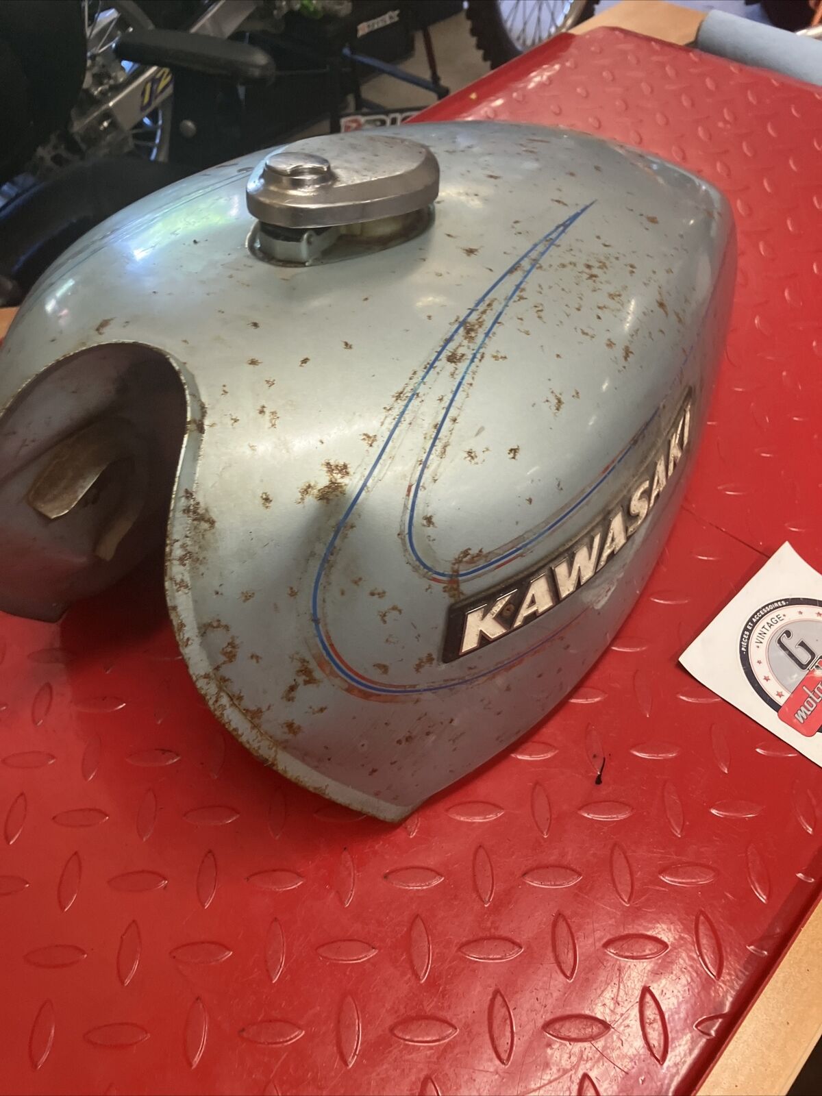 Kawasaki KZ650 C KZ650 Custom 1979 fuel tank gas petrol reservoir 1978 1977 2