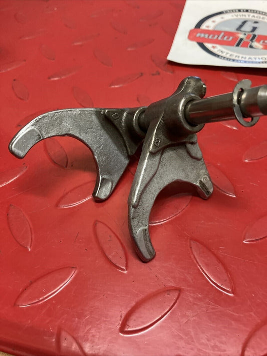 Yamaha DT250 1977 transmission gear shift fork 1978 1979 99999-01609-00 2