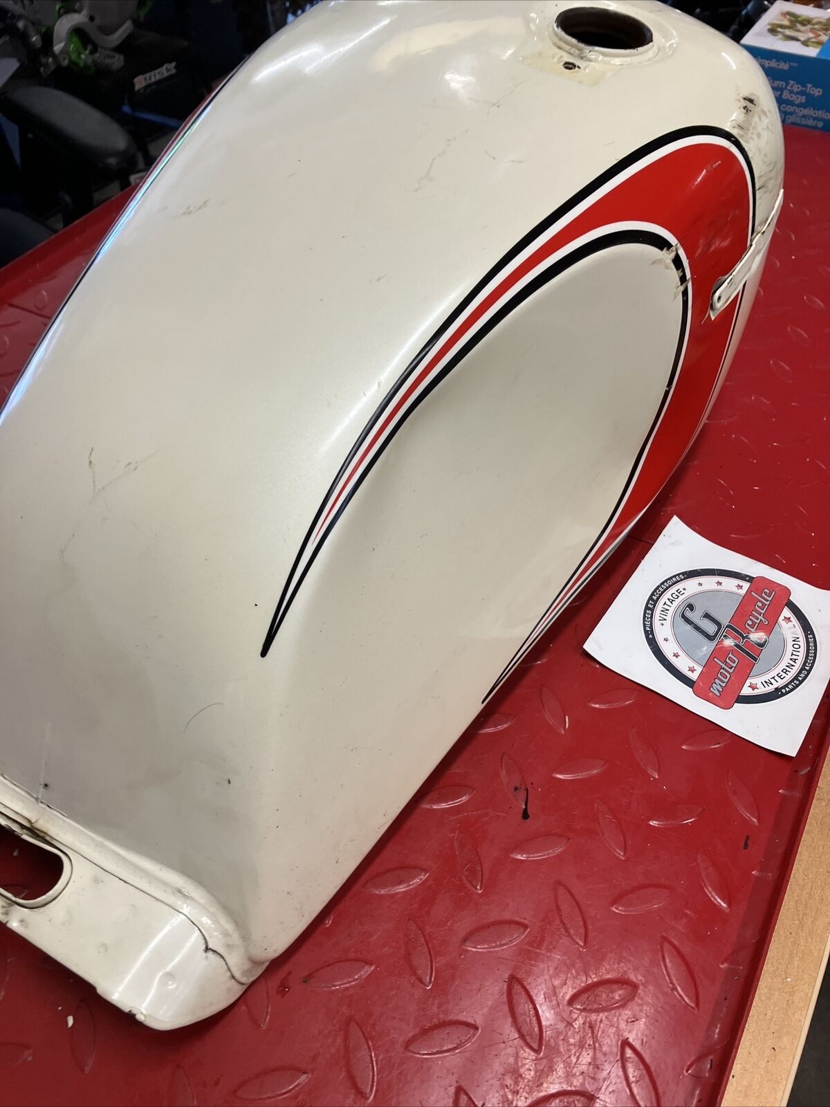 Yamaha XJ550R 1981 Seca 550 Fuel tank gas petrol reservoir