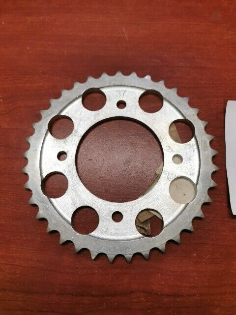 NOS Honda CL72 CL77 FINAL DRIVEN SPROCKET (37T) 41201-278-000 H98