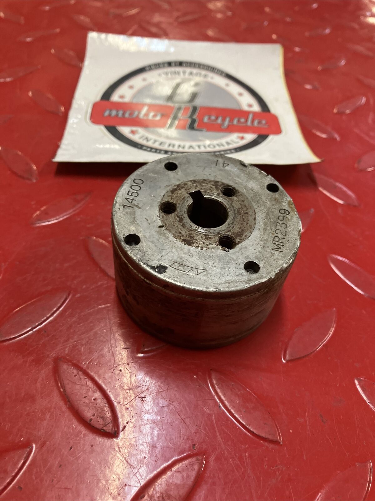 Suzuki RM125 1985 mogneto flywheel rotor 1984