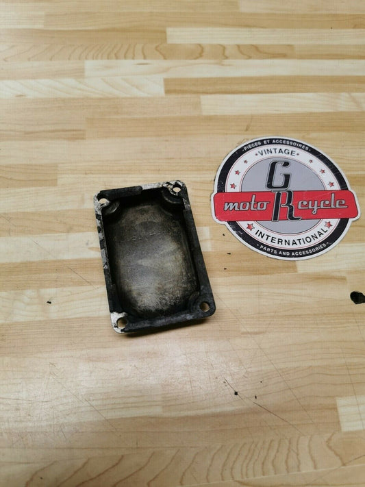 Suzuki RM250 2000 front cylinder cover power exhaust valve cap 1999 2001 2002