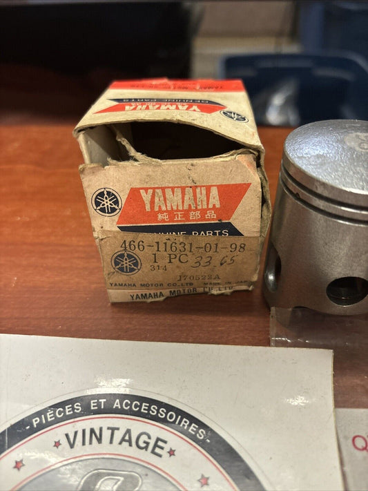 Yamaha 1975 1976 RD125 PISTON KIT 466-11631-01-98 Y175