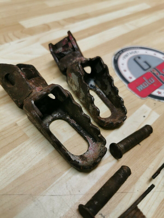 Yamaha DT200 1985 footpeg footrest foot peg rest step front left right