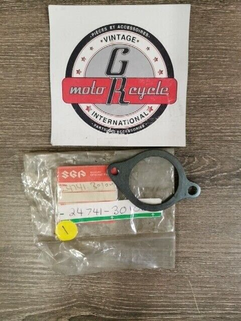 NOS SUZUKI TM250 1973 - 1975 TS250 PLATE COUNTERSHAFT BEARING 24741-30100 S52