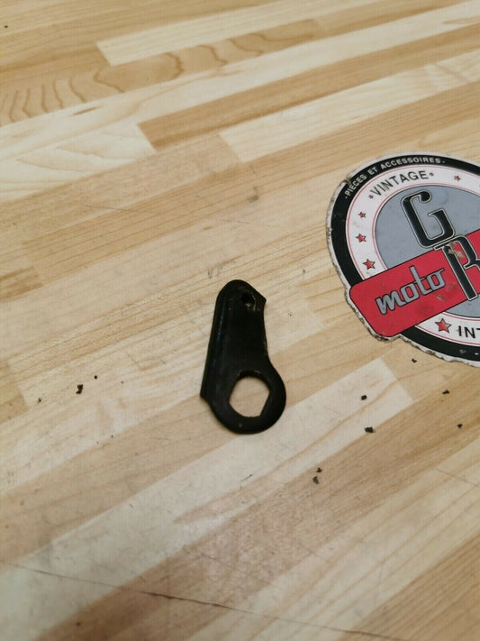 Suzuki DR100 1985 rear brake pedal spring holder bracket arm