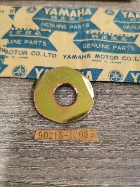 NOS YAMAHA GP246F SM292 SM292F GS300 1976 WASHER LOCK 90215-13085-00 Y149