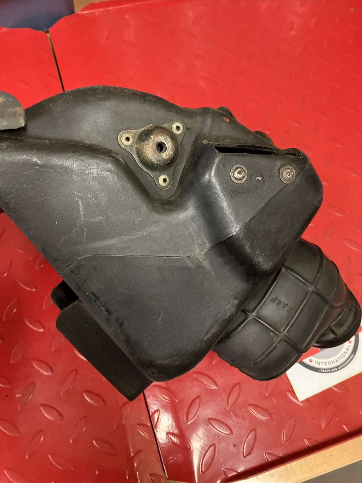 Honda CR250R 1985 Airbox air box cleaner filter housing boot