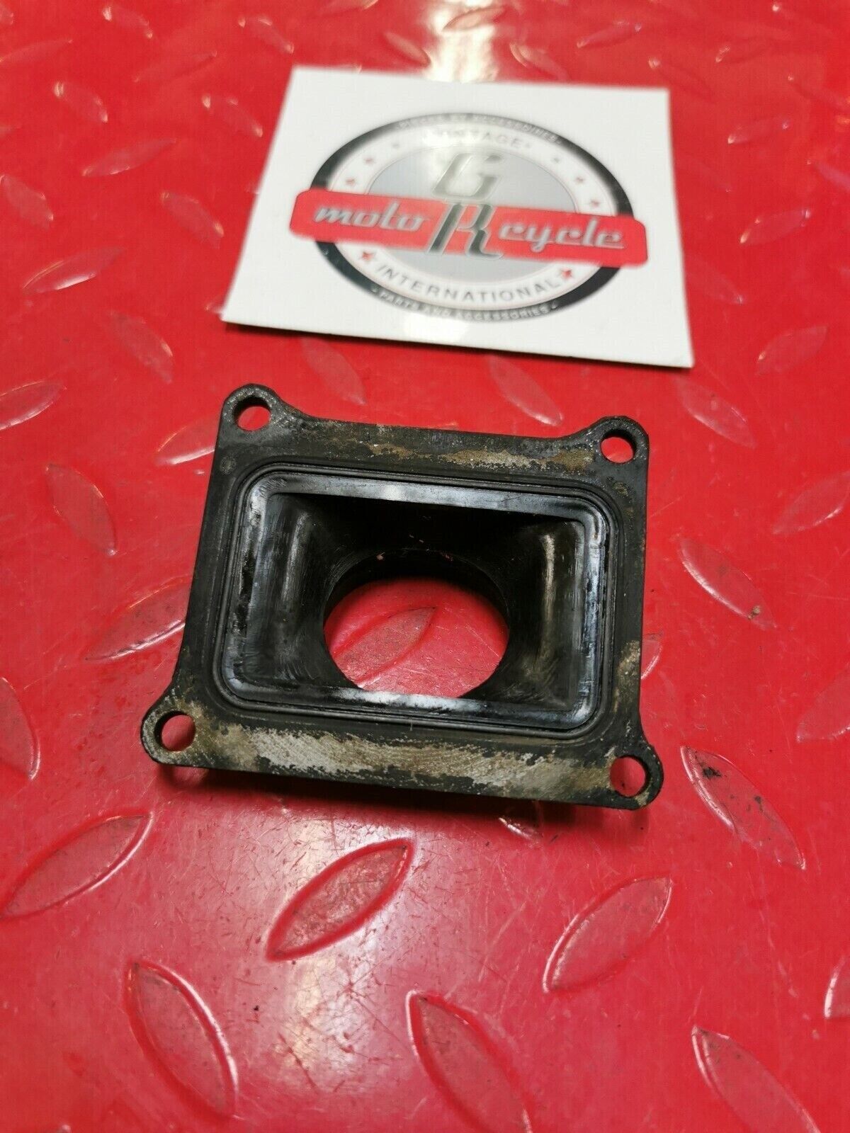 Suzuki RM125 1982 Intake manifold carburetor joint boot pipe 1983