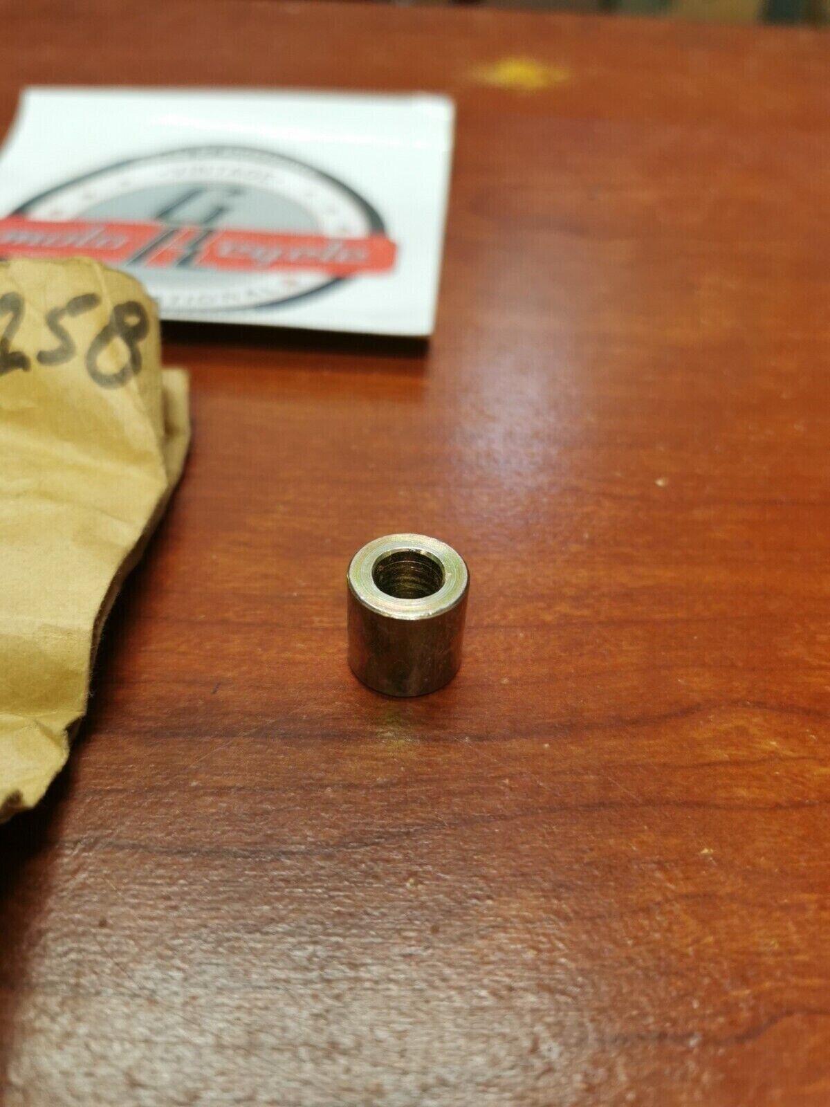 NOS YAMAHA COLLAR 90387-08258-00 Y72