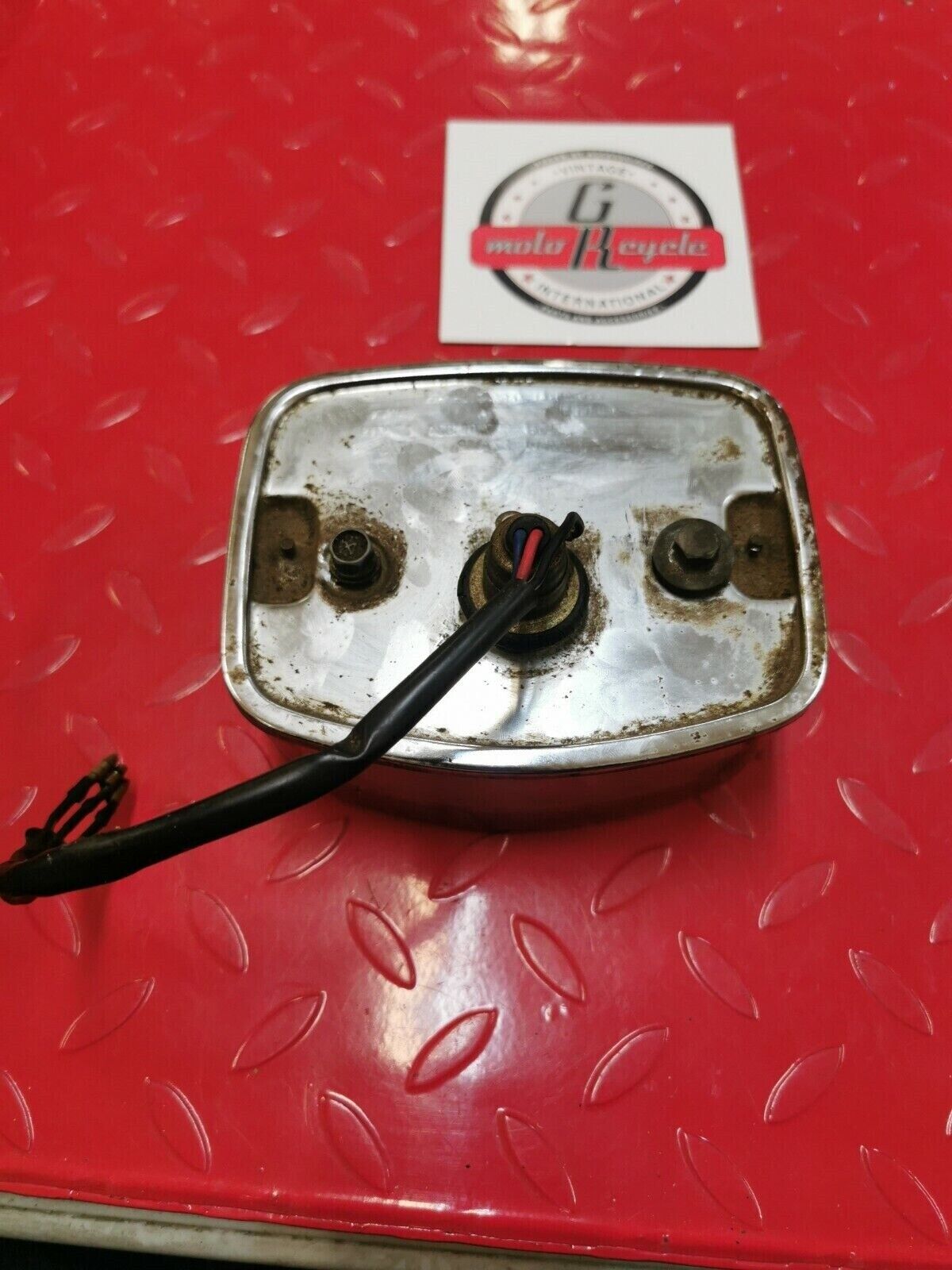 Kawasaki KZ440 1980 1981 1982 1983 taillight rear tail back light 220-40781
