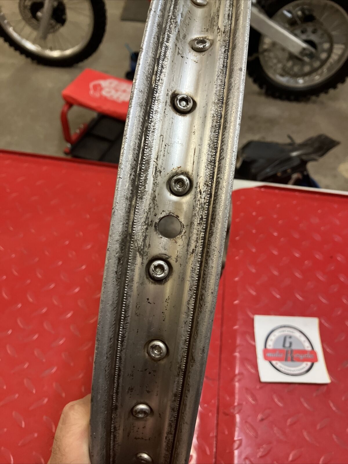 Honda CR 2002 front wheel hub spoke