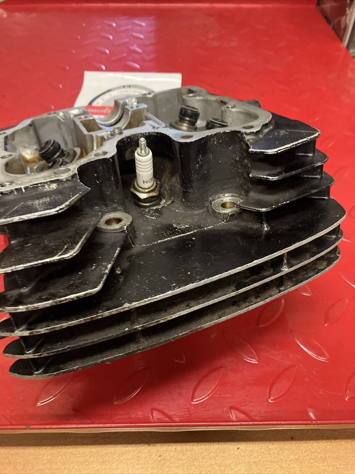 Honda XR350R 1985 cylinder head