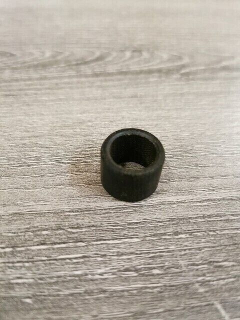 NOS SUZUKI RM80 SP125 DR250 DT100 DR125 1982 - 1984 BUSH LOWER 62642-20400 S37