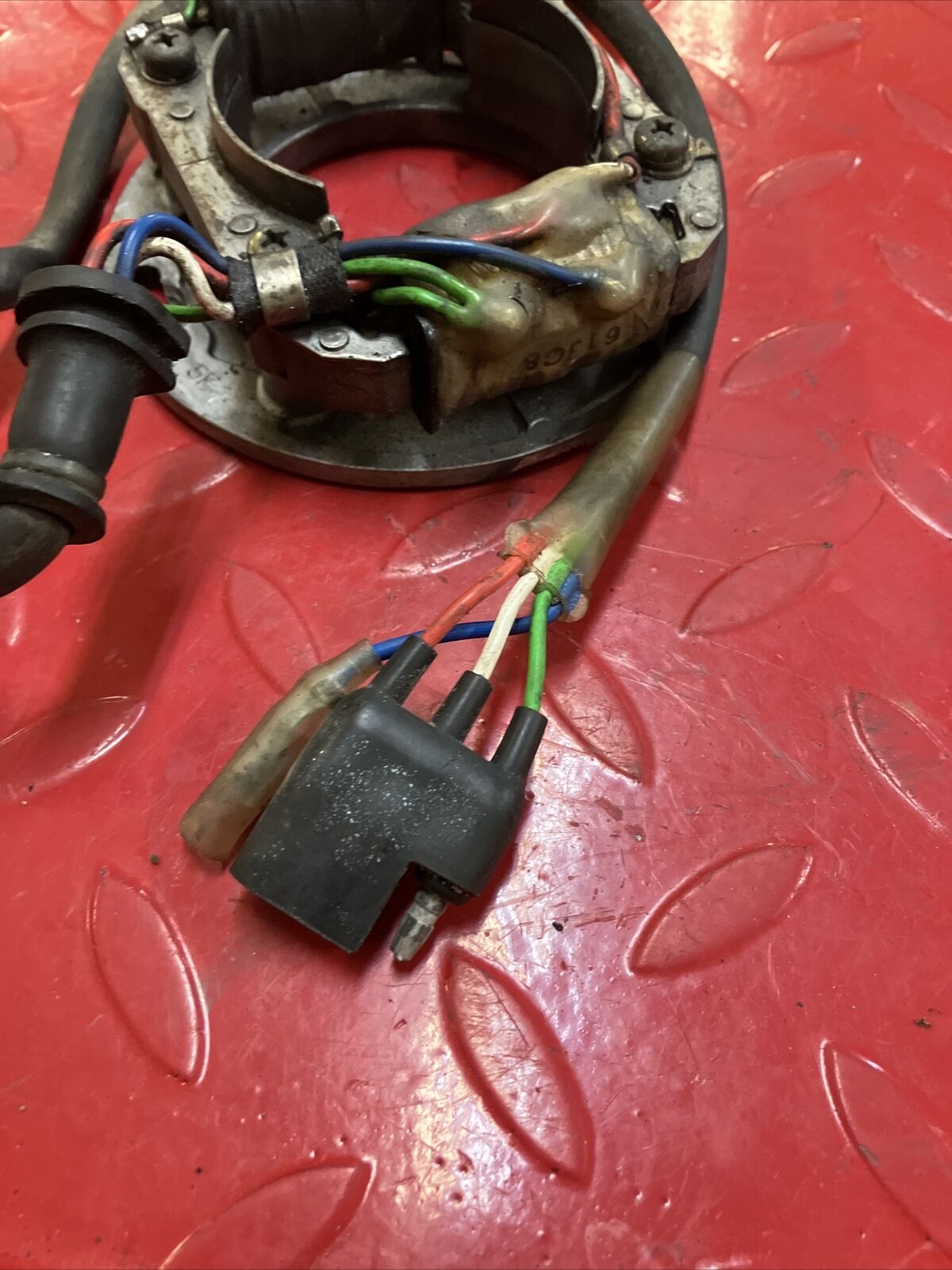 Honda CR250R 1982 stator generator alternator 1981 31120-KA4-700 Tested good 2