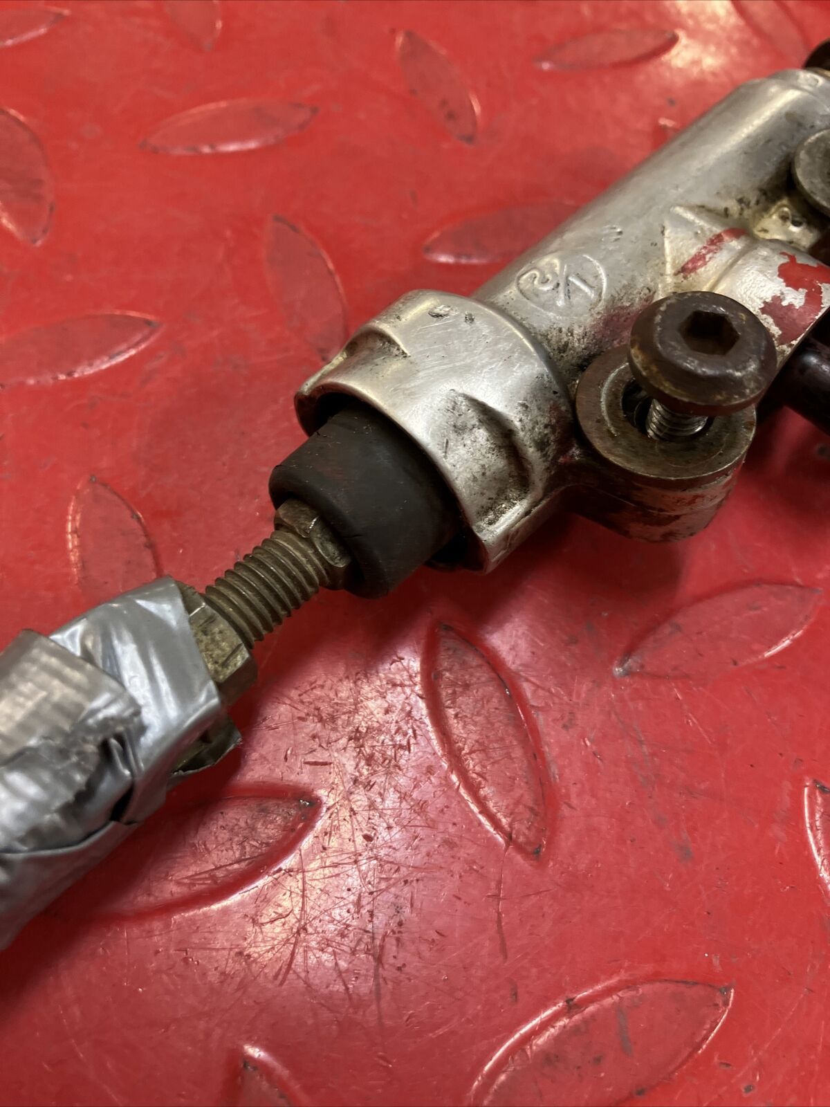 Honda CR250R 1988 rear brake master cylinder