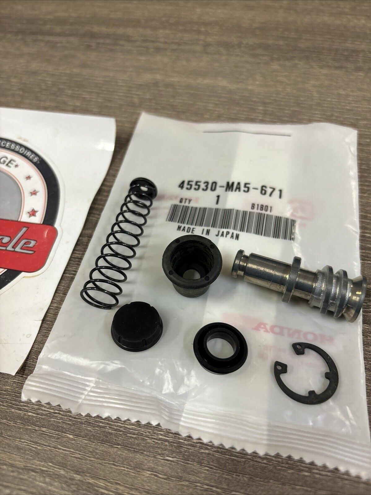 NOS Honda CB1100 CB400N CB750 CBR1000F MASTER CYLINDER KIT 45530-MA5-671 H159