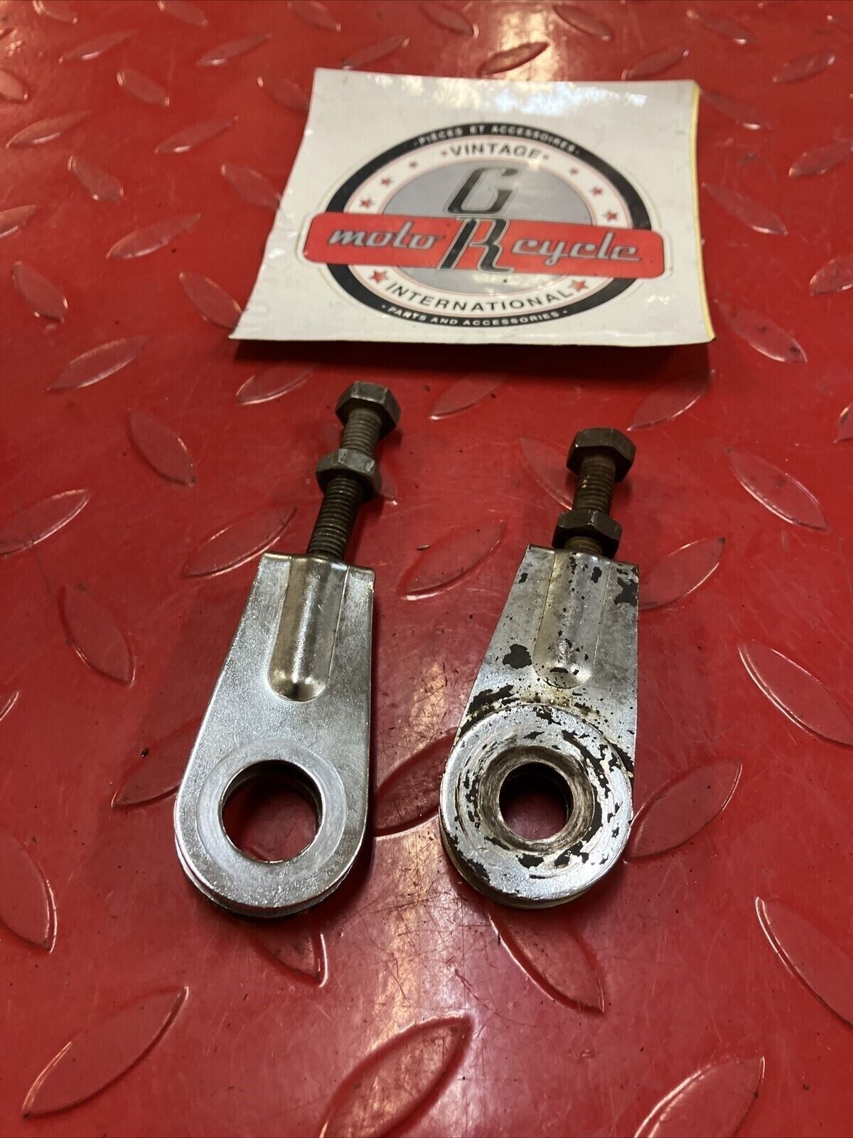 Kawasaki G5 1972 chain adjusters left right 33040-045